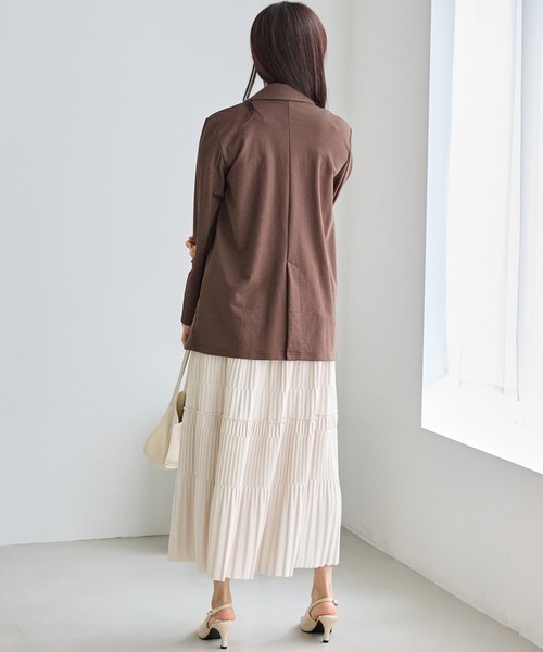 LAVEANGE(ラビアンジェ)の「プリーツティアードロングスカート(スカート・レディース・ブラック/チャコールグレー/ライトベージュ・5L/4L/3L/LL/M)」の22枚目の写真