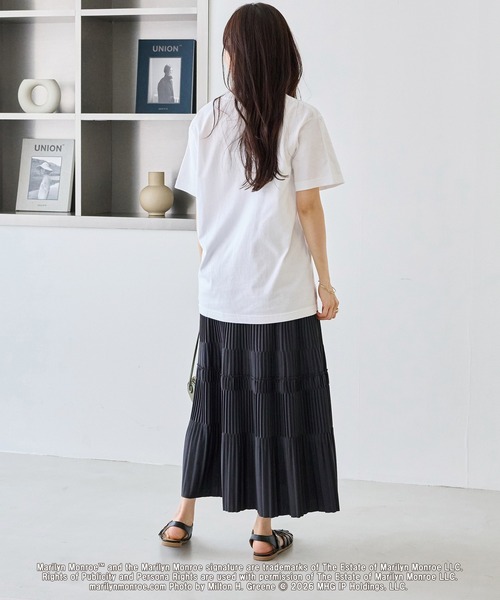 LAVEANGE(ラビアンジェ)の「プリーツティアードロングスカート(スカート・レディース・ブラック/チャコールグレー/ライトベージュ・5L/4L/3L/LL/M)」の13枚目の写真