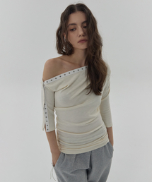 DEARSTALKER（ディアストーカー）の「KANA SNAP OFF-SHOULDER ONE PIECE - CREAM（ワンピース）」