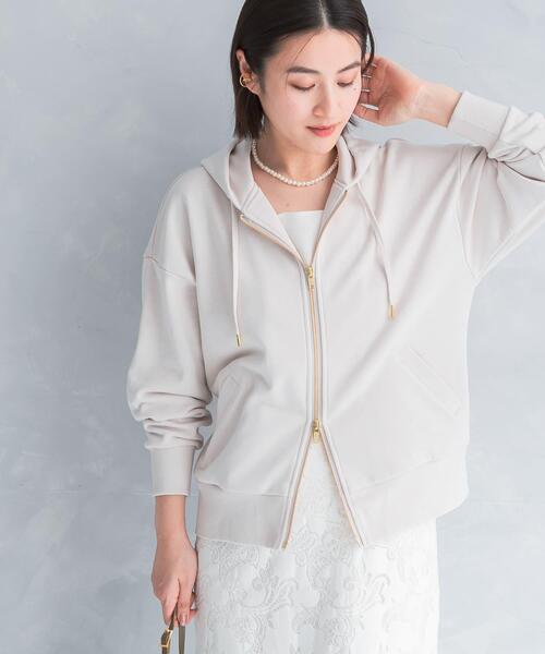 URBAN RESEARCH ROSSO WOMEN（アーバンリサーチ　ロッソ）の「『WEB限定』『UR TECH』オーバーZIPパーカー（パーカー・レディース・ライトベージュ/グレー/ブラウン/ブルー系その他・FREE）」の8枚目の写真