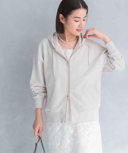 URBAN RESEARCH ROSSO WOMEN（アーバンリサーチ　ロッソ）の「『WEB限定』『UR TECH』オーバーZIPパーカー（パーカー・レディース・ライトベージュ/グレー/ブラウン/ブルー系その他・FREE）」の9枚目の写真