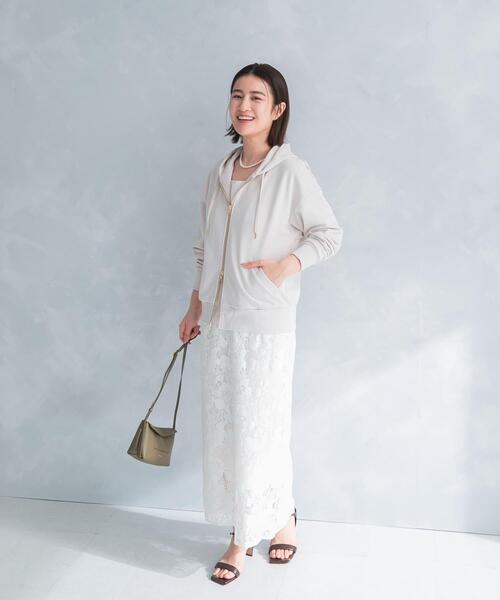 URBAN RESEARCH ROSSO WOMEN（アーバンリサーチ　ロッソ）の「『WEB限定』『UR TECH』オーバーZIPパーカー（パーカー・レディース・ライトベージュ/グレー/ブラウン/ブルー系その他・FREE）」の12枚目の写真