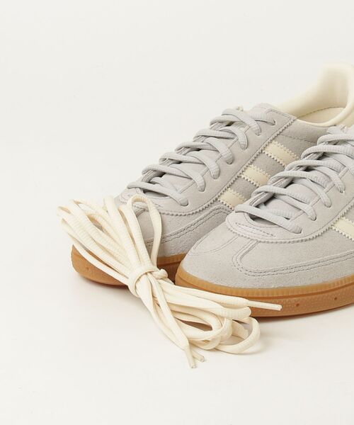 adidas Originals（アディダスオリジナルス）の「HANDBALL SPEZIAL（スニーカー・レディース・グレー・23.5cm/24.0cm/24.5cm/22.5cm）」の4枚目の写真