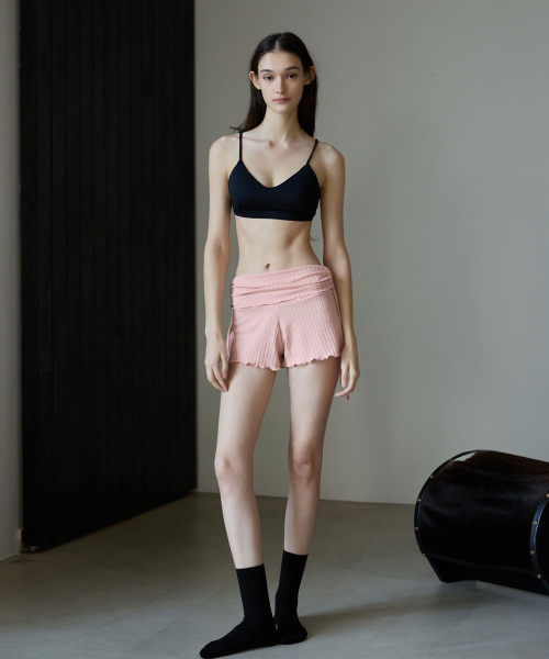 DEVIWEAR(デヴィウェア)の「女性 ヨガウェア DEVI-B0088-サーモンピンク ピラティス ビビアナ ショーリングショーツ(その他パンツ・レディース・サーモンピンク・S/M)」の10枚目の写真