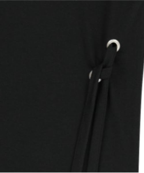 as you are(アズユーアー)の「◇ASYOUARE◇クロスライン オフショルダー Tシャツ CROSS LINE OFF-SHOULDER T-SHIRT(Tシャツ/カットソー・レディース・ブラック/ホワイト・FREE)」の5枚目の写真
