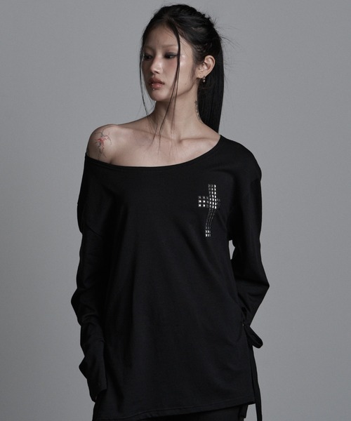 as you are(アズユーアー)の「◇ASYOUARE◇クロスライン オフショルダー Tシャツ CROSS LINE OFF-SHOULDER T-SHIRT(Tシャツ/カットソー・レディース・ブラック/ホワイト・FREE)」の15枚目の写真