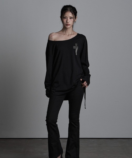 as you are(アズユーアー)の「◇ASYOUARE◇クロスライン オフショルダー Tシャツ CROSS LINE OFF-SHOULDER T-SHIRT(Tシャツ/カットソー・レディース・ブラック/ホワイト・FREE)」の20枚目の写真