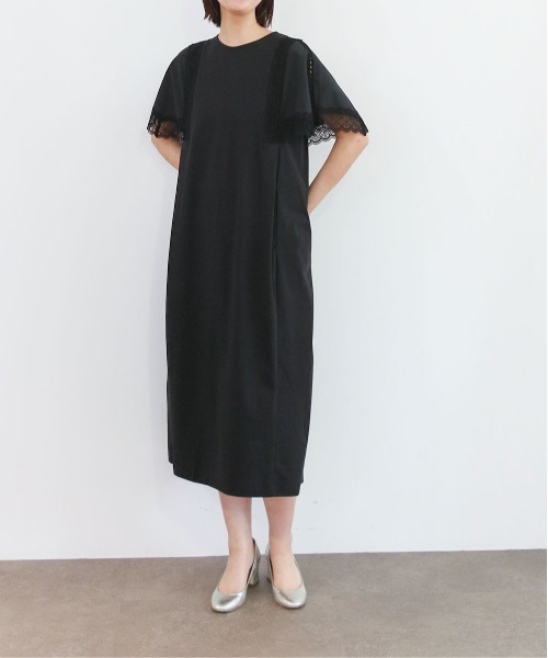Marilyn Moon(マリリンムーン)の「laced handkerchief sleeve one-piece(ワンピース・レディース・ブラック/オフホワイト/ネイビー・FREE)」の2枚目の写真