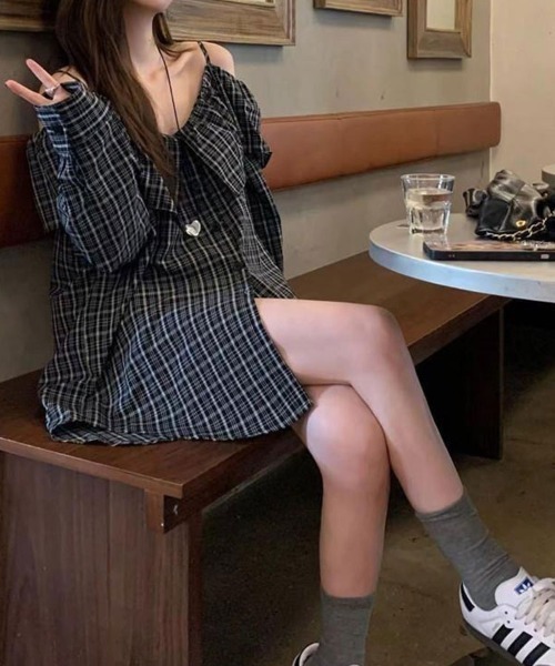 SallyLunn（サリーラン）の「フリルネック オフショルダーチェックブラウス（シャツ/ブラウス・レディース・ブラック・X-LARGE/LARGE）」の13枚目の写真