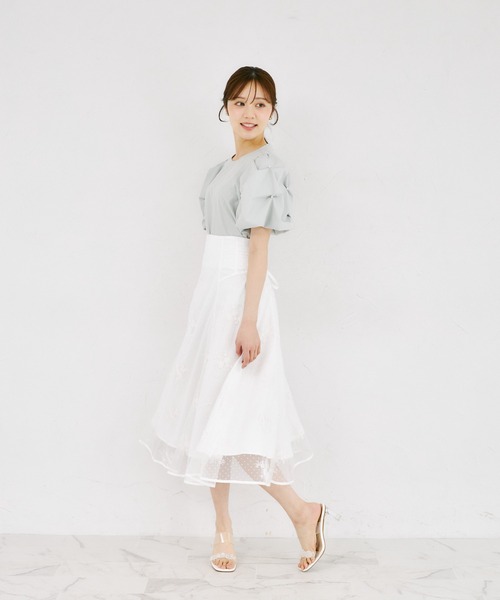 tocco closet(トッコ クローゼット)の「パール付きタックボリュームスリーブブラウス(シャツ/ブラウス・レディース・オフホワイト/ブラック/ミント・M)」の15枚目の写真