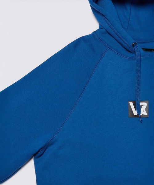 VANS(バンズ)の「ボックスロゴ フーディー / Vans Boxed Pullover True Blue VN000HP17WM1(パーカー・メンズ・ブルー・X-SMALL/LARGE)」の5枚目の写真