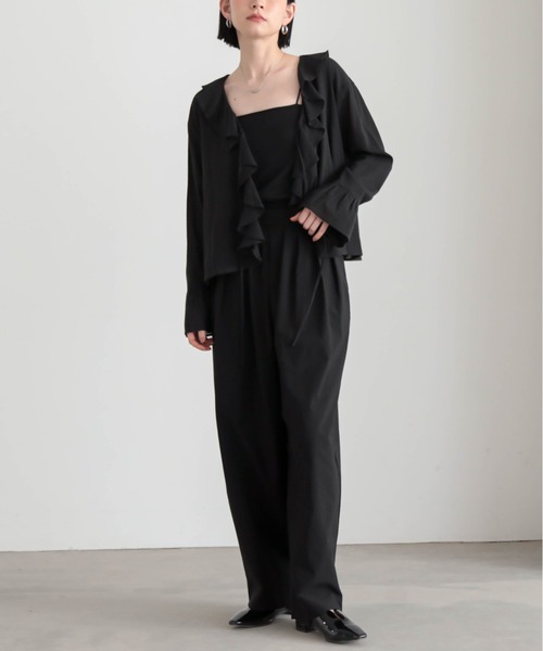 for/c(フォーシー)の「ヨウリュウラッフルカラーブラウス【サスティナブル】(シャツ/ブラウス・レディース・ブラック/オフホワイト・M/L)」の21枚目の写真