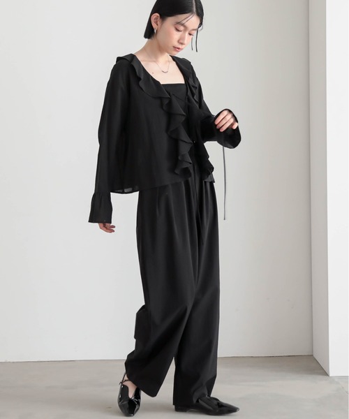 for/c(フォーシー)の「ヨウリュウラッフルカラーブラウス【サスティナブル】(シャツ/ブラウス・レディース・ブラック/オフホワイト・M/L)」の19枚目の写真