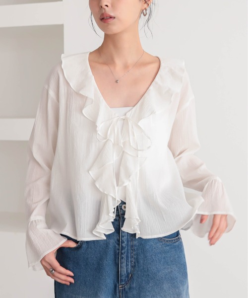 for/c(フォーシー)の「ヨウリュウラッフルカラーブラウス【サスティナブル】(シャツ/ブラウス・レディース・ブラック/オフホワイト・M/L)」の17枚目の写真