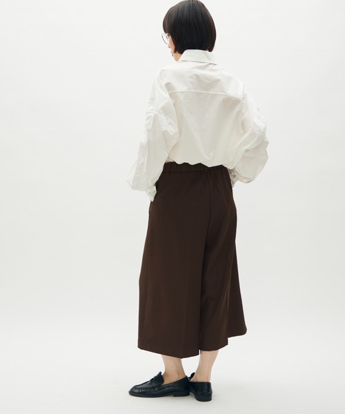 full/fill.(フルフィル)の「tuck long bermuda pants / タックロングバミューダパンツ(その他パンツ・レディース・ブラウン/ブラック・FREE)」の8枚目の写真