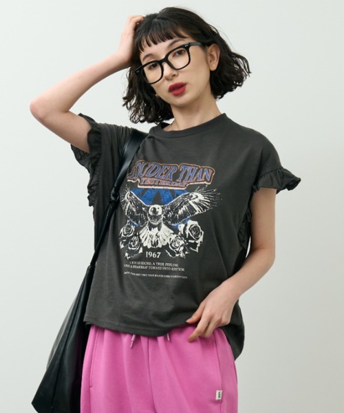 A.D.C.L.(エーディーシーエル)の「袖フリル ロックプリントTシャツ(Tシャツ/カットソー・レディース・オフホワイト/チャコールグレー・M/L)」の10枚目の写真