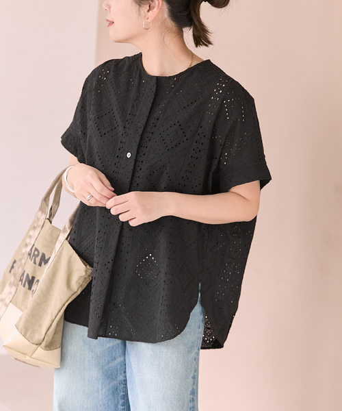 JOURNAL STANDARD(ジャーナルスタンダード)の「カットワークレースノーカラーブラウス(シャツ/ブラウス・レディース・ホワイト/ブラック・FREE)」の18枚目の写真