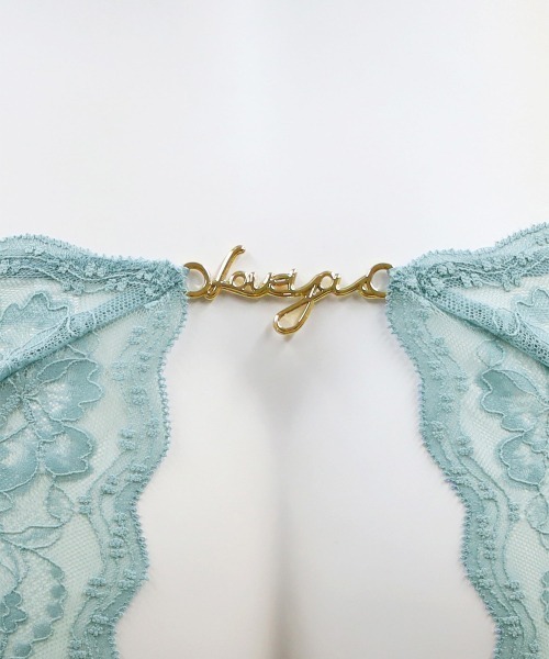 ANNEBRA(アンブラ)の「Signal バックオープンデザインショーツ(ショーツ・レディース・ダークパープル/ライトブルー・L/M/XL)」の6枚目の写真