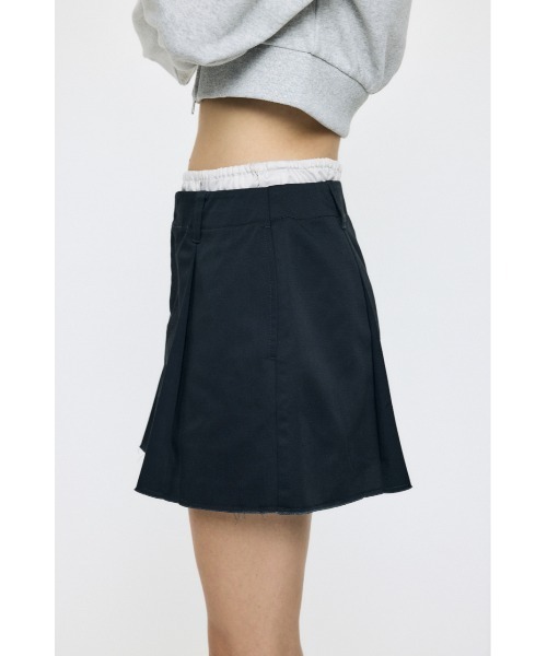 MOUSSY(マウジー)の「LAYER ミニスカート(スカート・レディース・ベージュ/ブラック・1/2)」の4枚目の写真