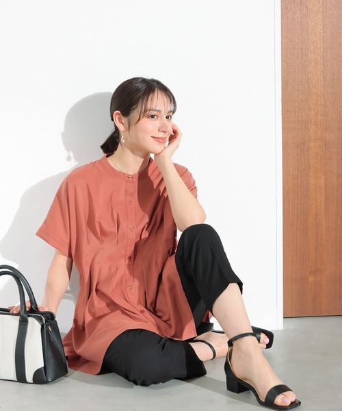 GLACIER lusso(グラシアルッソ)の「【美冷・接触冷感・吸水速乾・UVカット】タックチュニックブラウス(シャツ/ブラウス・レディース・ブルー/ダークオレンジ/ネイビー/ブラウン・L/S/M)」の21枚目の写真