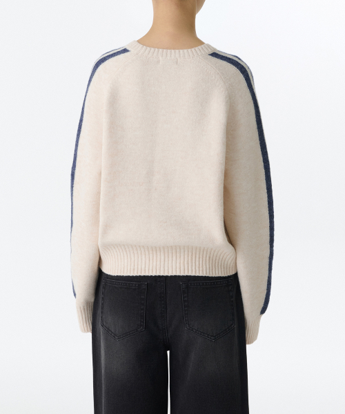 MUSINSA STANDARD WOMAN（ムシンサスタンダードウーマン）の「ウィメンズクルーネックトラックニット[アイボリー]（ニット/セーター・レディース・その他・X-SMALL/SMALL/MEDIUM/LARGE）」の2枚目の写真