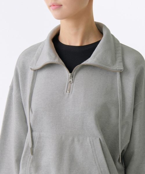 MUSINSA STANDARD WOMAN（ムシンサスタンダードウーマン）の「ウィメンズリラックスドストリングハーフジップスウェットシャツ[ミディアムグレー]（スウェット・レディース・その他・MEDIUM/LARGE/X-SMALL/SMALL）」の4枚目の写真
