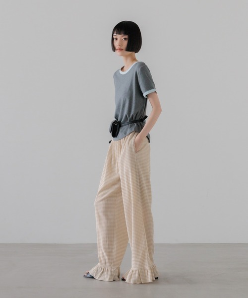 LOWRYS FARM(ローリーズファーム)の「リンガーTEE 638394(Tシャツ/カットソー・レディース・ベージュ/グレー系その他5/グレー系その他2/チャコールグレー・FREE)」の17枚目の写真