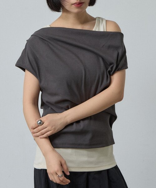 goocy(グーシー)の「テレコドレープレイヤードトップス(Tシャツ/カットソー・レディース・ブラック/チャコールグレー/グレイッシュベージュ・FREE)」の17枚目の写真