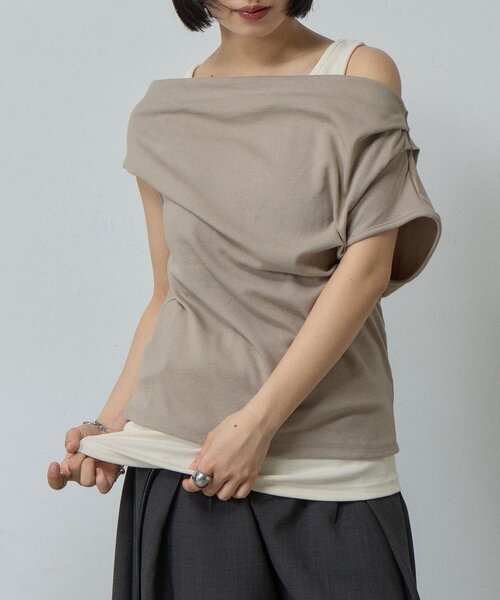 goocy(グーシー)の「テレコドレープレイヤードトップス(Tシャツ/カットソー・レディース・ブラック/チャコールグレー/グレイッシュベージュ・FREE)」の5枚目の写真