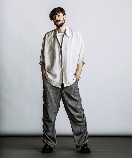 NO ID.(ノーアイディ)の「【NO ID.】Side Gather Easy Trousers / サイドギャザー イージー トラウザーズ(その他パンツ・メンズ・ブラック/ダークグレー/グレー・1/2)」の13枚目の写真