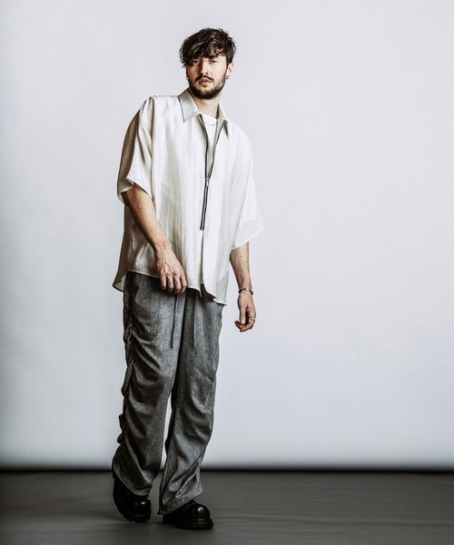 NO ID.(ノーアイディ)の「【NO ID.】Side Gather Easy Trousers / サイドギャザー イージー トラウザーズ(その他パンツ・メンズ・ブラック/ダークグレー/グレー・1/2)」の14枚目の写真