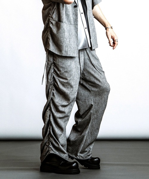 NO ID.(ノーアイディ)の「【NO ID.】Side Gather Easy Trousers / サイドギャザー イージー トラウザーズ(その他パンツ・メンズ・ブラック/ダークグレー/グレー・1/2)」の17枚目の写真