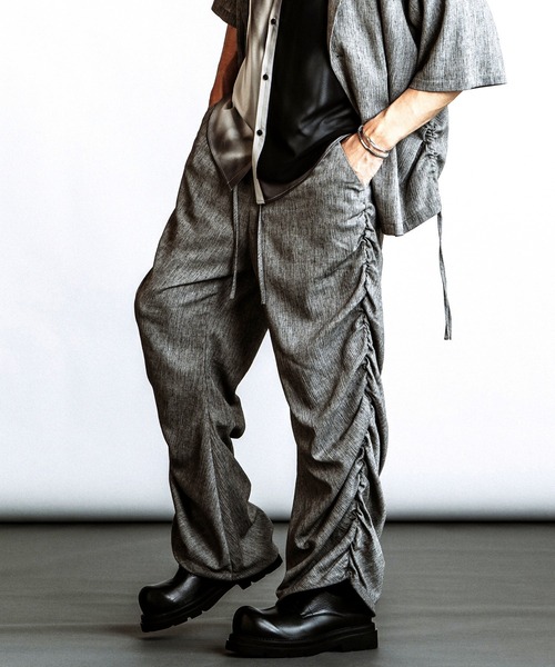 NO ID.(ノーアイディ)の「【NO ID.】Side Gather Easy Trousers / サイドギャザー イージー トラウザーズ(その他パンツ・メンズ・ブラック/ダークグレー/グレー・1/2)」の22枚目の写真