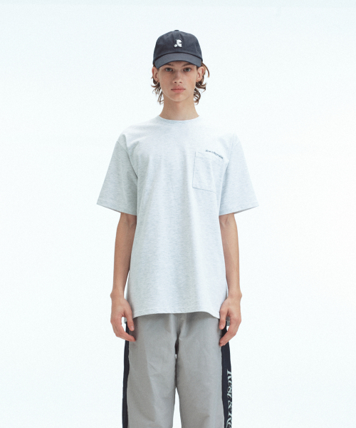 Rest&Recreation(レストアンドレクリエーション)の「OVERSIZED POCKET T-SHIRT - LIGHT GREY(Tシャツ/カットソー・メンズ・その他・ONE)」の3枚目の写真