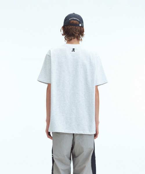 Rest&Recreation(レストアンドレクリエーション)の「OVERSIZED POCKET T-SHIRT - LIGHT GREY(Tシャツ/カットソー・メンズ・その他・ONE)」の5枚目の写真
