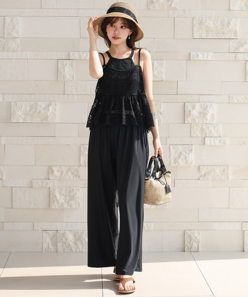 TeddyShop（テディショップ）の「【大きいサイズ有】ペプラムレーストップス+クロップド丈リブハイネックビキニ+ロングワイドラッシュパンツ 4点セット レディース水着（水着・レディース・ブラック/ホワイト・LL/L/M/S）」の16枚目の写真