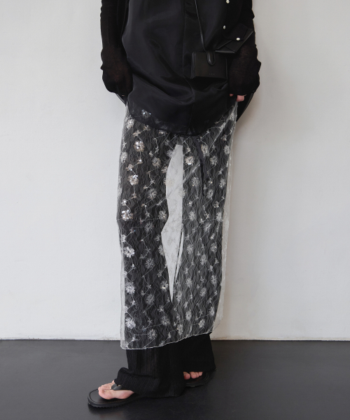 LEVAR(レバー)の「Light Glow Layered Skirt Set - Black(スカート・レディース・ブラック・FREE)」の1枚目の写真