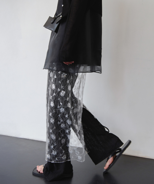 LEVAR(レバー)の「Light Glow Layered Skirt Set - Black(スカート・レディース・ブラック・FREE)」の2枚目の写真