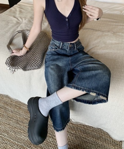 yuue' ( wear )(ユーイ)の「ウォッシュダメージ加工バミューダデニムパンツ(デニムパンツ・レディース・ブルー系その他・S/M/L)」の12枚目の写真