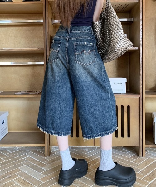 yuue' ( wear )(ユーイ)の「ウォッシュダメージ加工バミューダデニムパンツ(デニムパンツ・レディース・ブルー系その他・S/M/L)」の14枚目の写真