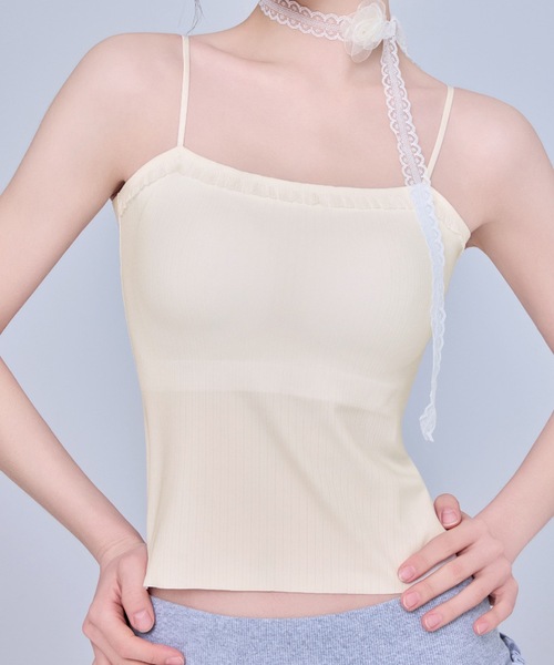Lace Ladies(レースレディース)の「ソリッドカラー フリル ストラップ カップ付き キャミソール(キャミソール・レディース・アイボリー/モカ/ブラック・FREE)」の2枚目の写真