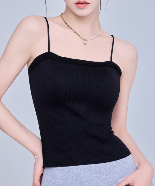 Lace Ladies(レースレディース)の「ソリッドカラー フリル ストラップ カップ付き キャミソール(キャミソール・レディース・アイボリー/モカ/ブラック・FREE)」の1枚目の写真