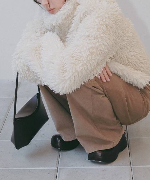 TODAYFUL(トゥデイフル)の「【TODAYFUL/トゥデイフル】Sleek Leather Bag/スリークレザーバッグ(ショルダーバッグ・レディース・ダークブラウン/ブラック・FREE)」の17枚目の写真