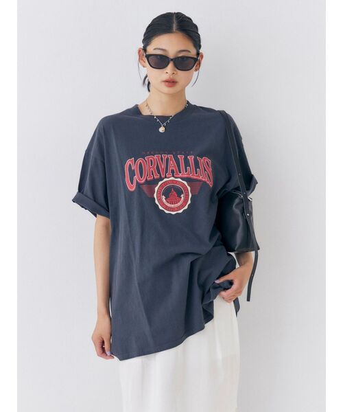 Ungrid（アングリッド）の「オーバーサイズロゴTee（Tシャツ/カットソー・レディース・チャコールグレー/ブルー/オフホワイト・FREE）」の2枚目の写真