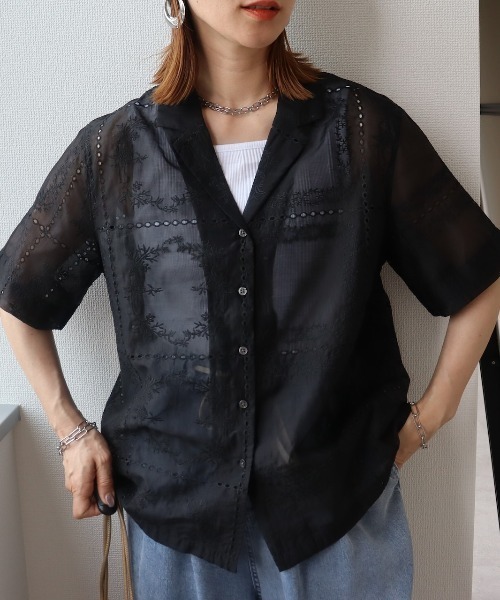 zena(ジェナ)の「パッチワーク風総刺繍半袖シャツジャケット(シャツ/ブラウス・レディース・ホワイト/ブラック・FREE)」の6枚目の写真