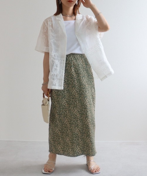 zena(ジェナ)の「パッチワーク風総刺繍半袖シャツジャケット(シャツ/ブラウス・レディース・ホワイト/ブラック・FREE)」の9枚目の写真