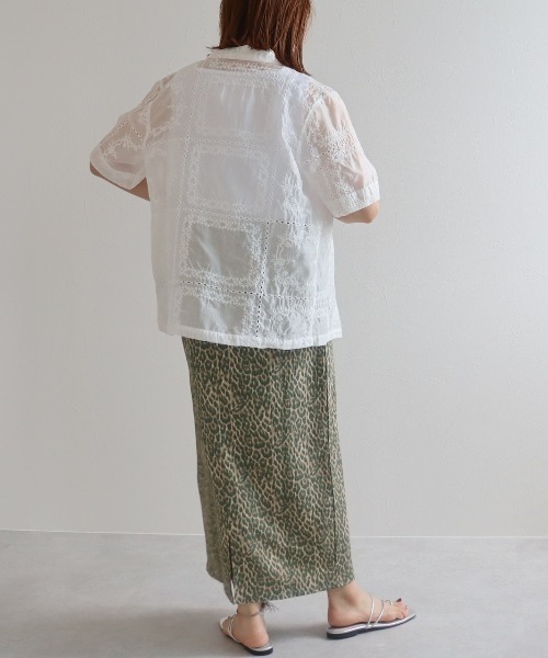 zena(ジェナ)の「パッチワーク風総刺繍半袖シャツジャケット(シャツ/ブラウス・レディース・ホワイト/ブラック・FREE)」の10枚目の写真