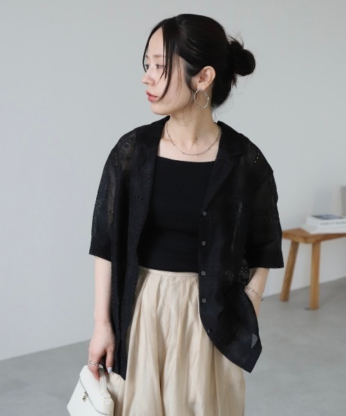 zena(ジェナ)の「パッチワーク風総刺繍半袖シャツジャケット(シャツ/ブラウス・レディース・ホワイト/ブラック・FREE)」の15枚目の写真