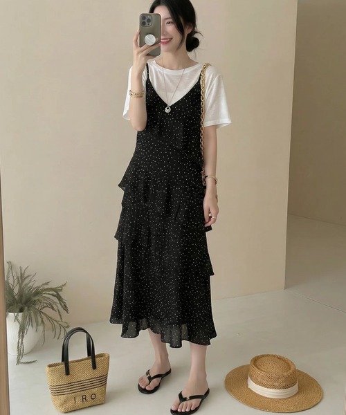 gossip！ロサンゼルス（ゴシップロサンゼルス）の「【夏新作】ドット柄フリルVネックキャミロングティアードワンピース 【韓国ファッション日常シンプル】（ワンピース・レディース・ドット・L/M/XL）」の6枚目の写真