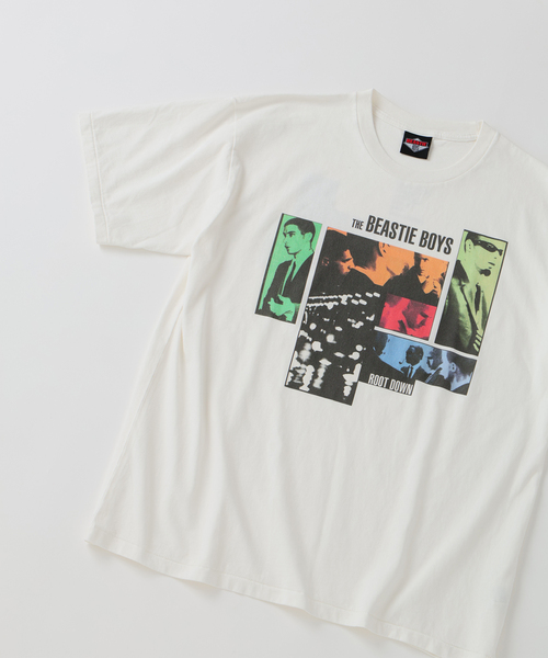 JOURNAL STANDARD relume(ジャーナルスタンダード レリューム)の「BEASTIE BOYS / ビースティ・ボーイズ 別注 ヴィンテージ加工 プリントTシャツ(Tシャツ/カットソー・メンズ・ホワイト/ネイビー/ライトブルー/ピンク系その他/ブラックミックス・LARGE/MEDIUM)」の2枚目の写真